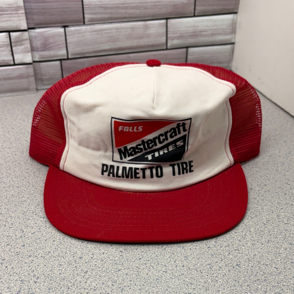 New Vintage Mastercraft Tires Red and White palmetto Tire Trucker Hat never worn